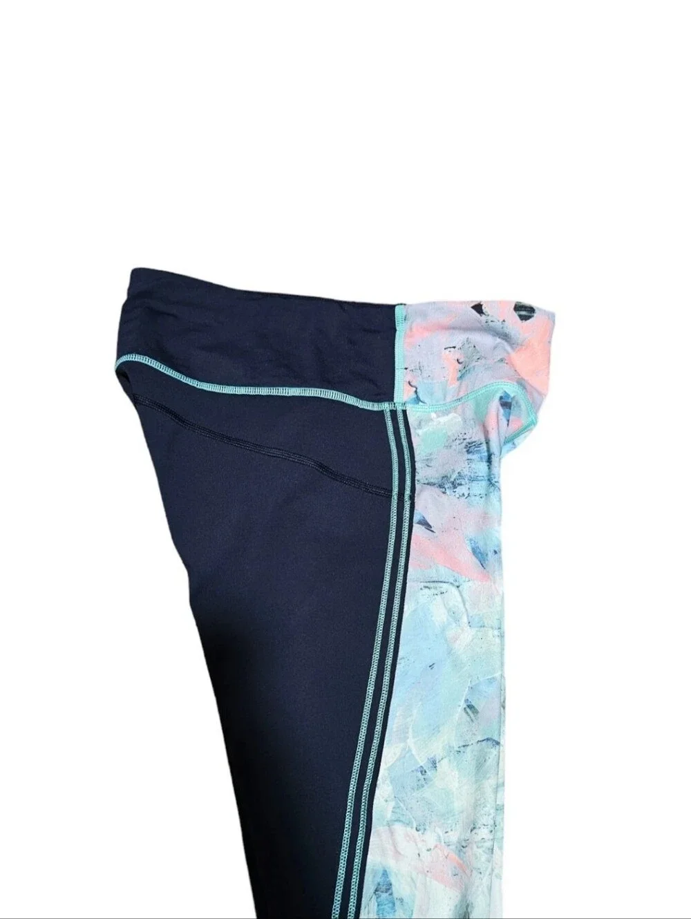 Lululemon Crop Leggings Size 4 Paint Splatter Floral Zip Pocket Drawstring